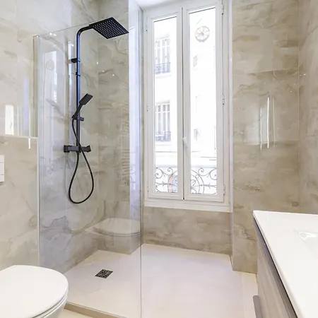 Modern 1 Bedroom 50m From Monaco