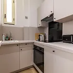 Modern 1 Bedroom 50m From Monaco