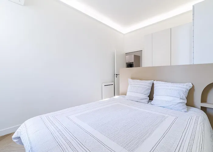 Appartement 50m De Monaco Centre - Magnifique 2p *